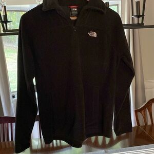 The North Face Fleece QuarterZip!  Excellent Condition!  Size M!